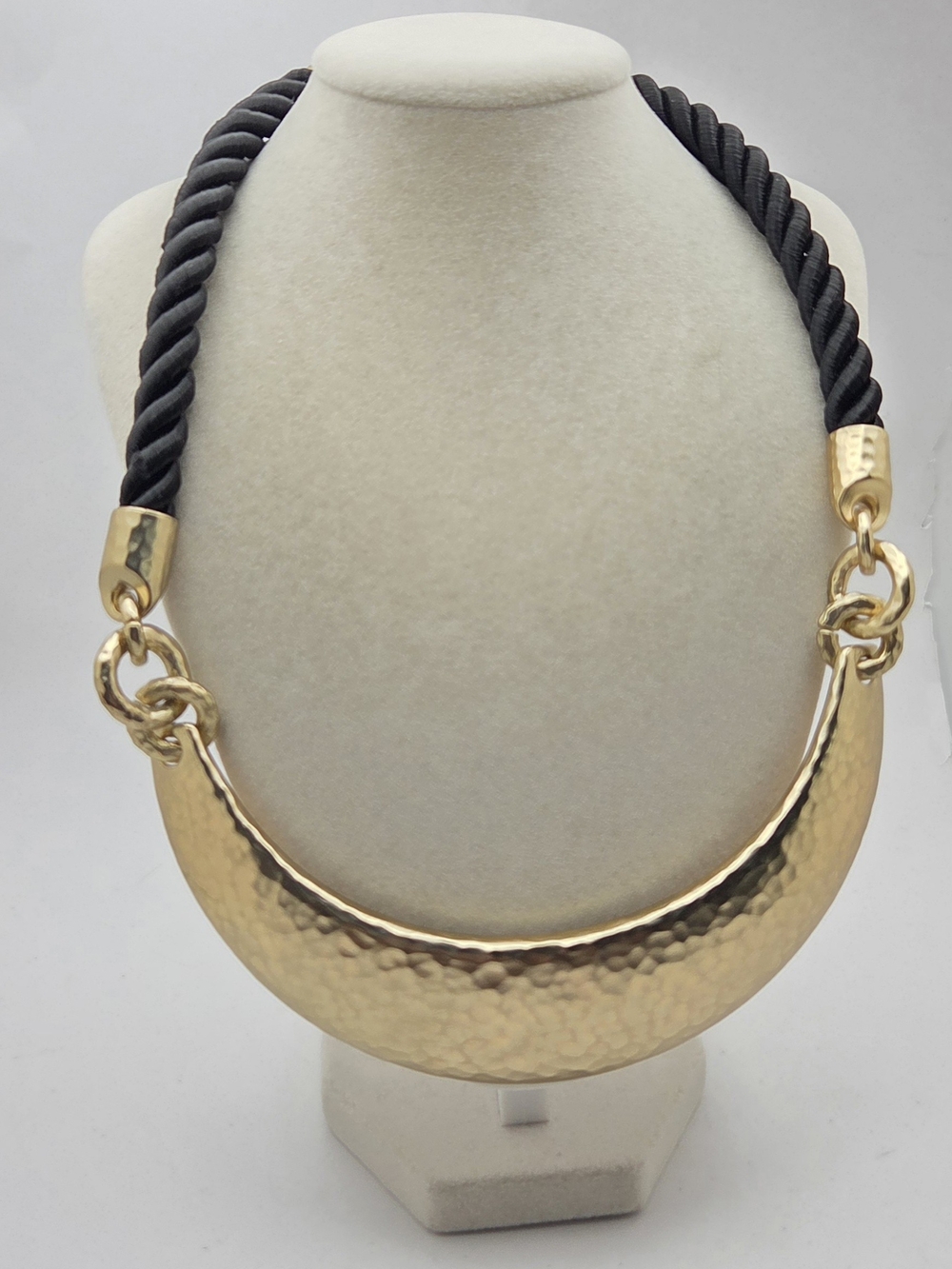 Chico’s Hammered Gold Bib Crescent Necklace Black Twisted Rope 22"